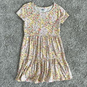 Old Navy Kids tiered floral dress size M (8)